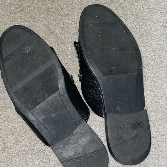 Flats - Picture 4 of 6